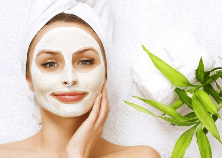 Máscara de rejuvenecimiento facial