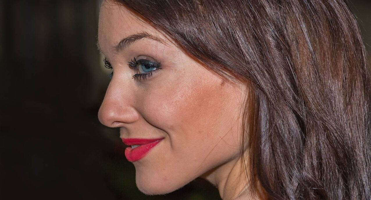Indicaciones para el rejuvenecimiento de la piel del rostro con láser.