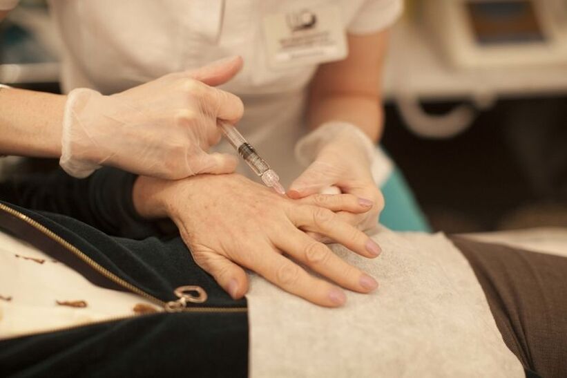 inyección de rejuvenecimiento de la piel de las manos
